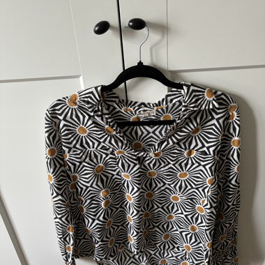 Patterned Long-Sleeve Blouse
