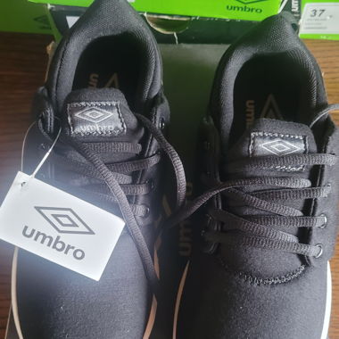 Sport Schuhe
