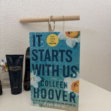It Starts With Us - Coleen Hoover
