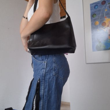 Schwarze Tasche
