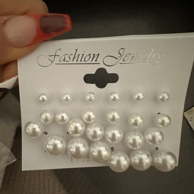 Boucle d’oreille perle 
