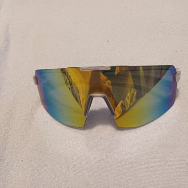 Sports glasses