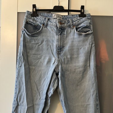 Mom Jeans