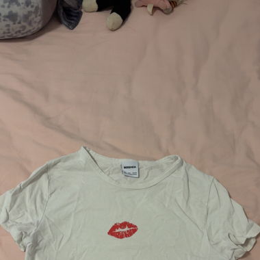 kiss top