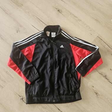 Giacca sportiva adidas nera e rossa