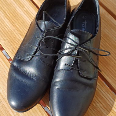 Scarpe stringate Tamaris in pelle