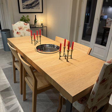 Table à manger 200 cm en très bon état