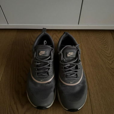Nike Air Max Thea grey/pink