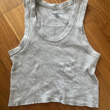 Graues top