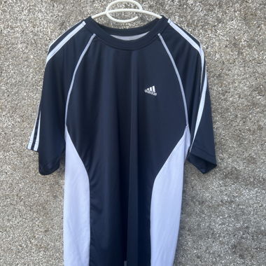 Adidas T-Shirt