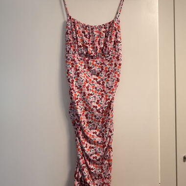Abito floreale Bershka