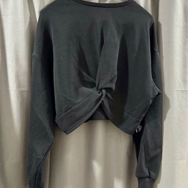 Pull crop top 