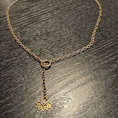 Gold-coloured Lotus Necklace