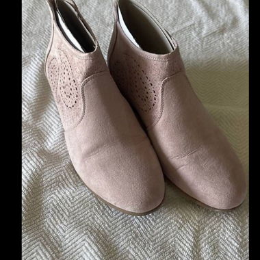 Bottines roses poudré parfait pour l'automne T. 38