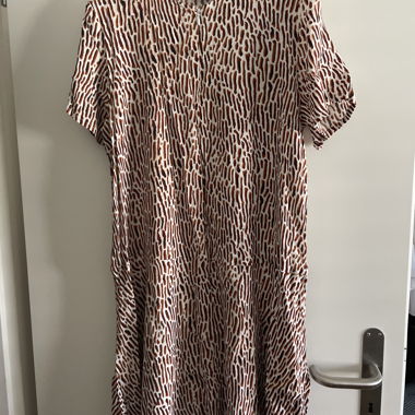 Vestito corto leggero, a fantasia