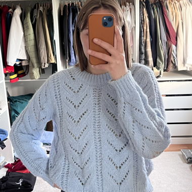Maglione traforato azzurro chiaro