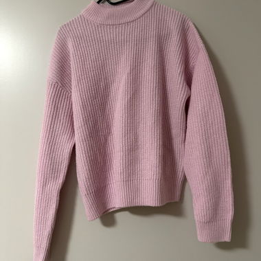 Pink knit sweater