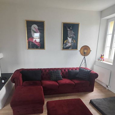 Chesterfield Sofa in Bordeauxrot mit Ottomane