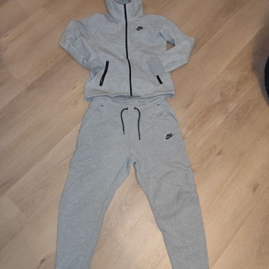 Nike Tech Trainer 
