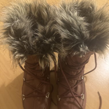 Moon Boots