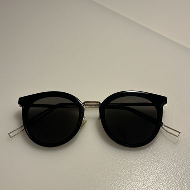 Gentle Monster Sonnenbrille