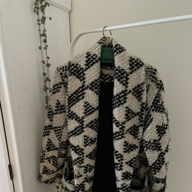 Mantel Scotch and Soda