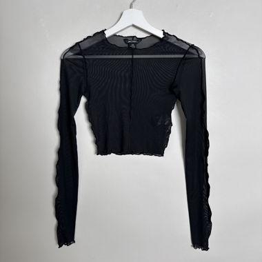 Top a maniche lunghe in mesh nero