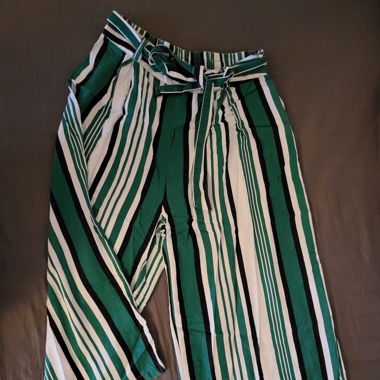 Gestreifte Stoffhose