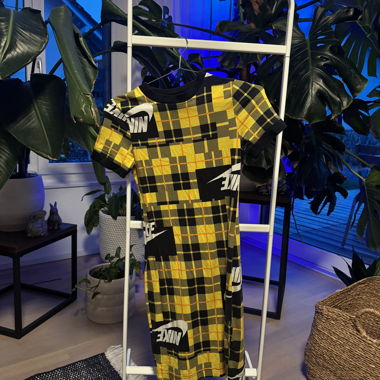 Nike Kleid von New York gelb kariert