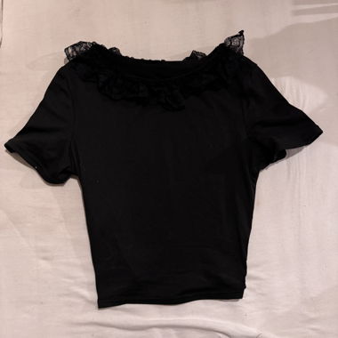 Black t-shirt