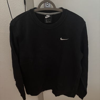Nike sweater