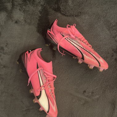 Chaussures de football Puma Ultra