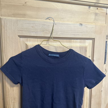 Bauchfrei Farbe Blau klein geschnitten.