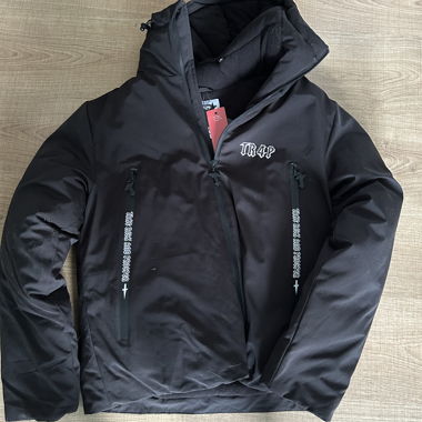 Giacca nera con cappuccio R4P