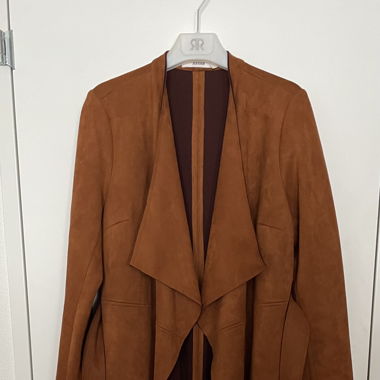 Langer Trenchcoat aus aufgerautem Stoff