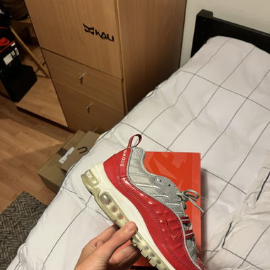 Nike Air Max 98 suprême 