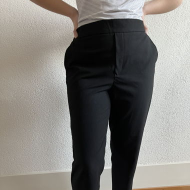 schwarze Stoffhose