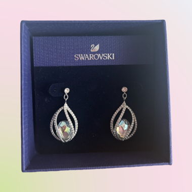 Swarovski Ohrringe mit Aurora Borealis Effekt