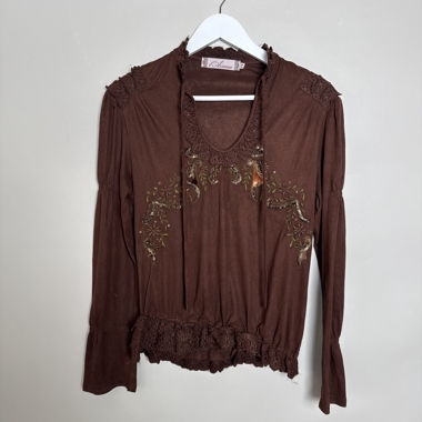 Blouse en dentelle marron