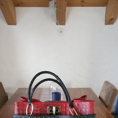 Neuwertige grosse Designer Ledertasche