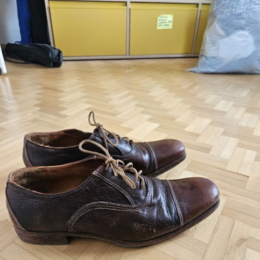Lederschuhe besohlt