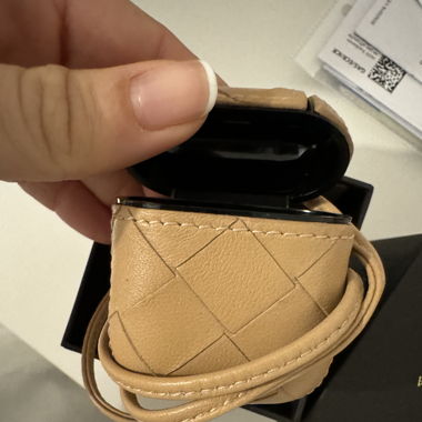 Cuffie Bottega veneta 