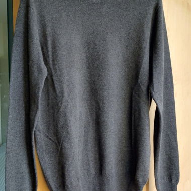 Brauner Kaschmirpullover