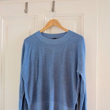 Banana Republic Linen-blend sweater, light blue, M