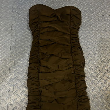 Robe noire moulante