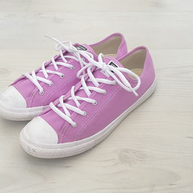 CONVERSE SHOES