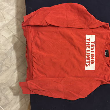 Pull sans capuche rouge 