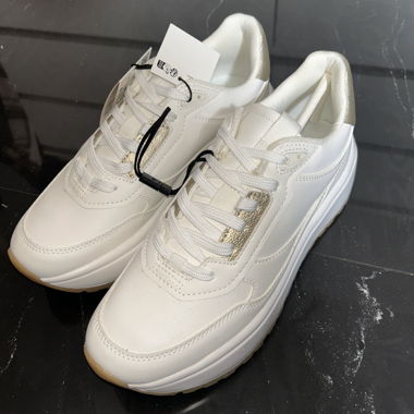 ZARA weisse Chunky Sneakers