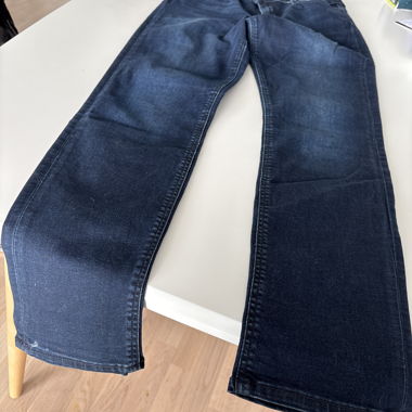 Jean’s 