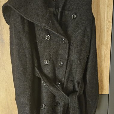 Black coat